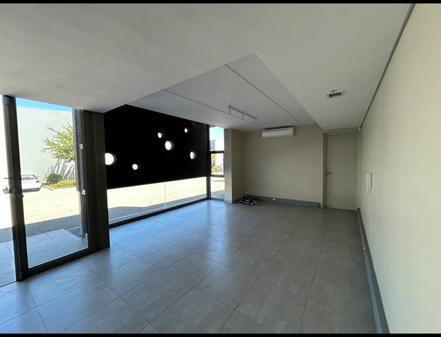 443M² BUSINESS TO LET IN BRACKENFELL INDUSTRIAL